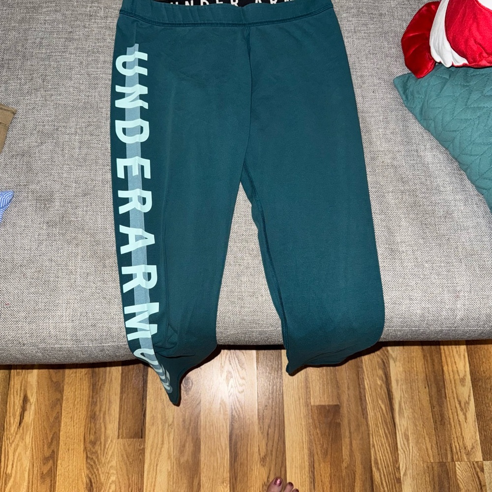 Workout clothes bundle - Picture 4 of 5